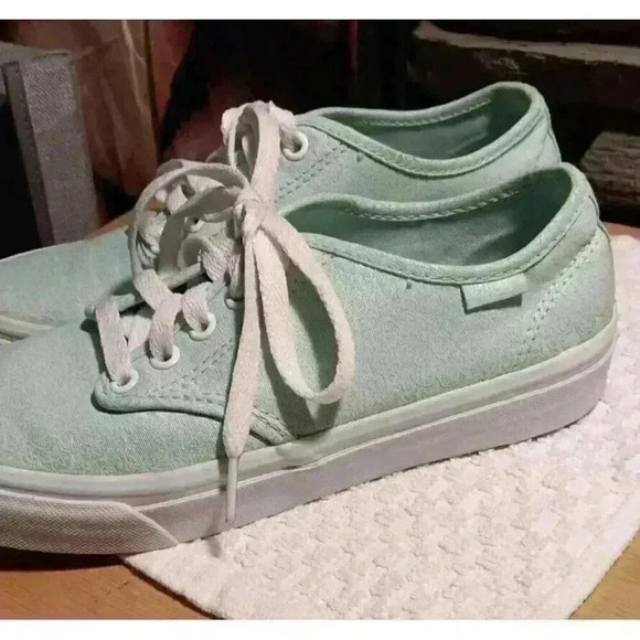 Vans Low Top Sneakers Mandala Seafoam Green Lace/Floral Design Size 6.5 #721356 - Picture 4 of 8